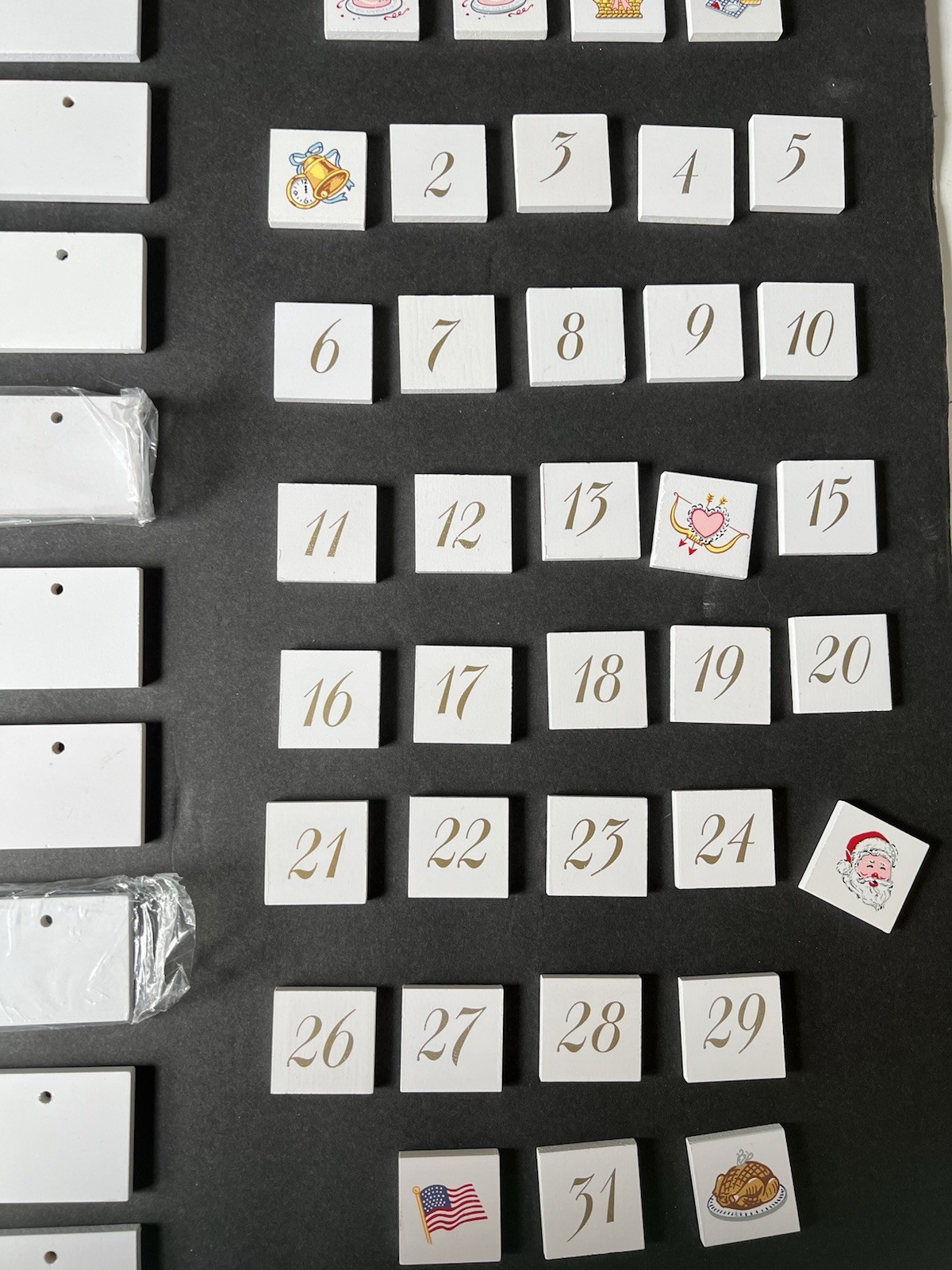 1995-12pc Adorable Ashton Drake Babies Wood Display Perpetual Calendar