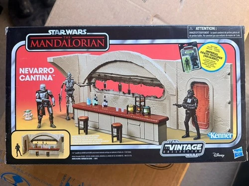 Hasbro Star Wars The Mandalorian Vintage Collection Nevarro Cantina playset NIB