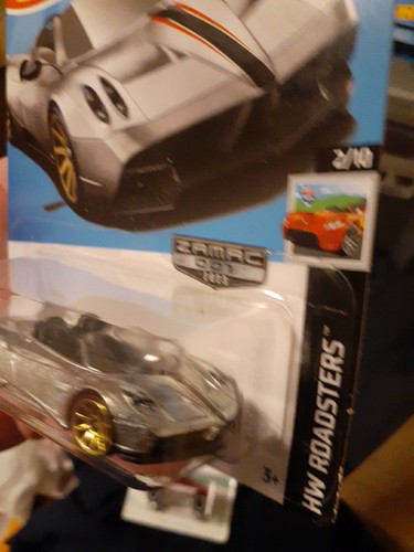 2023 Hot Wheels Walmart #1 Zamac 13 HW Roadsters 2/10 17 PAGANI HUAYRA ROADSTER - Picture 3 of 8