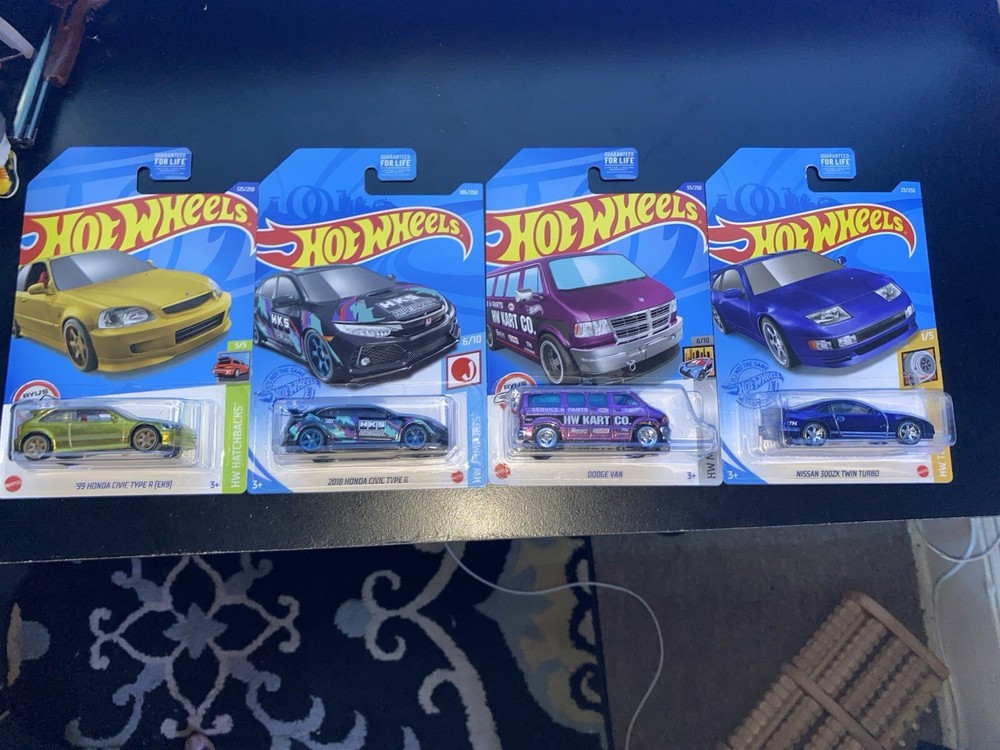 Hot Wheels Super Treasure Hunt & Fast and Furious 4PC Sets by Racing Champions
