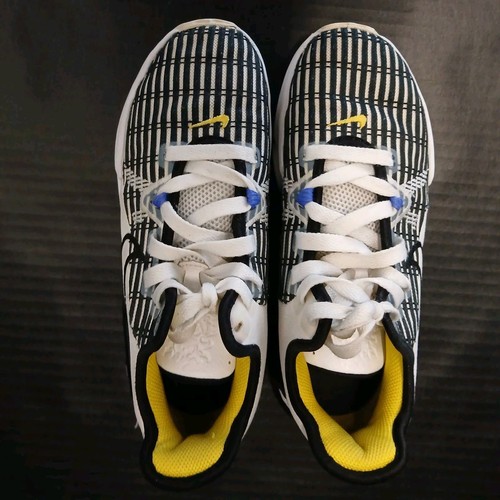 Nike LeBron Witness 6 White Black yellow DD0423- 10 Size 4Y - Picture 7 of 8
