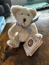 Boyds Bear LESLIE Bear from The Head Bean Collection Plush NEW WITH TAGS