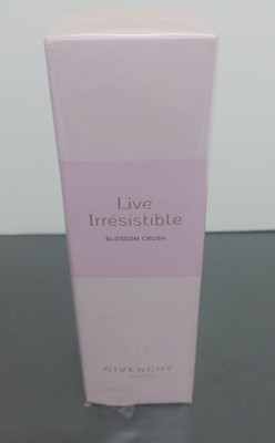 Givenchy Live Irresistible Blossom Crush Blossom Crush Eau de Toilette Spray