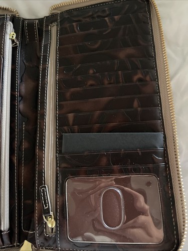 Brahmin Wallet - Picture 3 of 4