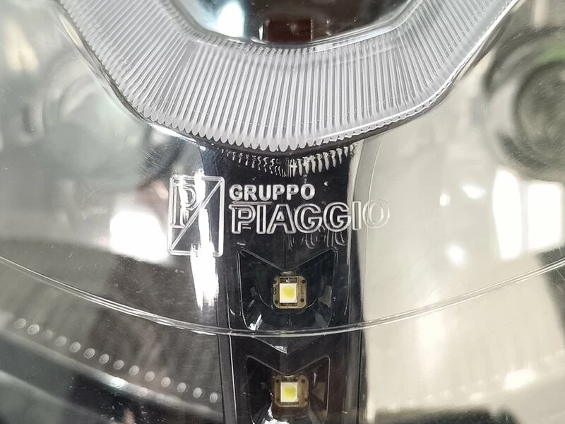 643393 vorderscheinwerfer für PIAGGIO VESPA MP3 308394 - Bild 2 von 4