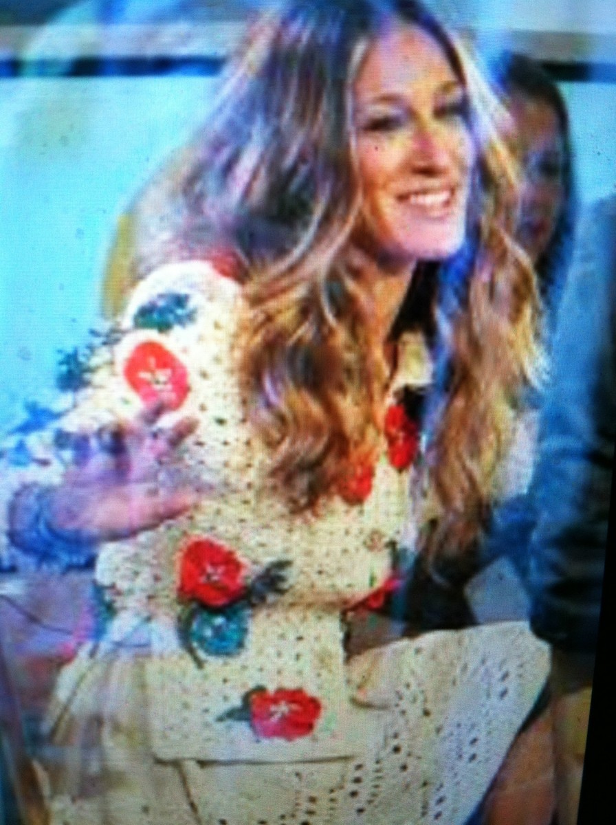 Chanel 10P VINTAGE SKIRT TWEED RED FRINGED WOVEN GOLD CC