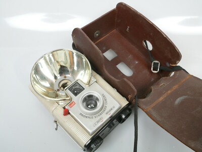 Fotoapparat Kodak Brownie Starflash Camera (Gebraucht) in Lausen für