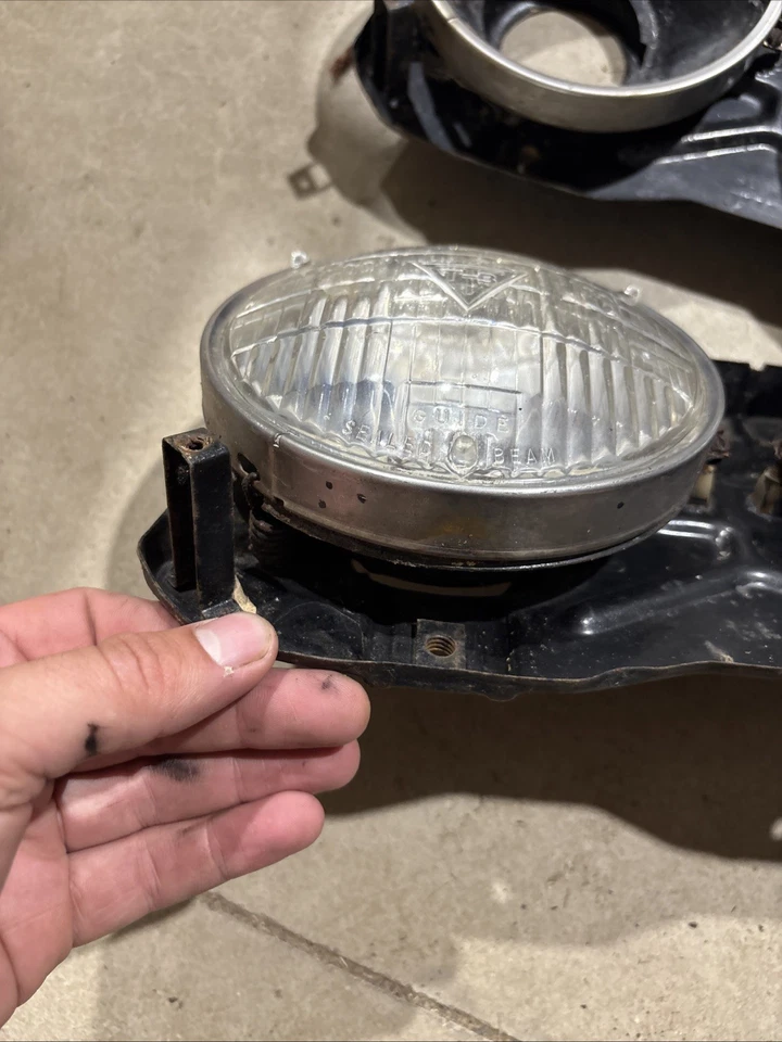 1966 ORIGINAL OLDSMOBILE CUTLASS 442 F85 HEADLIGHT BUCKETS BRACKET - Image 2 of 4