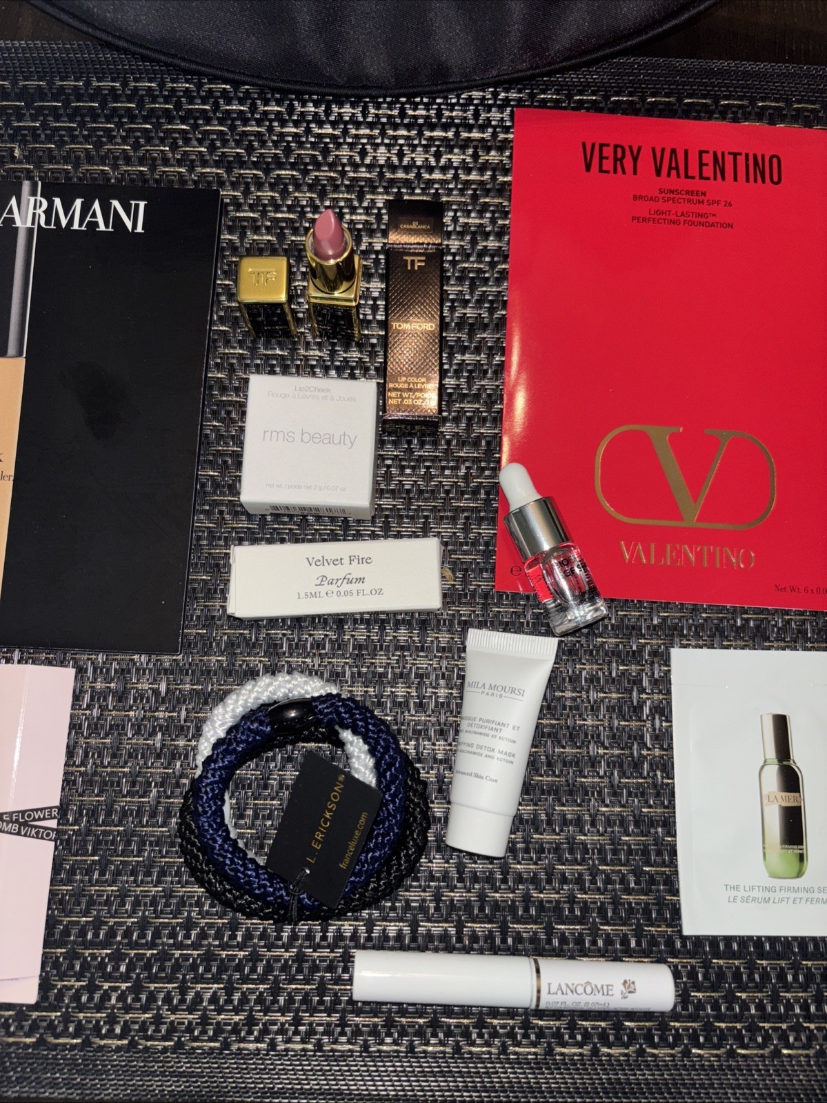 Armani La Mer Valentino Tom Ford beauty bag holiday gift Set Girl 🎁 $299 p thumbnail 3