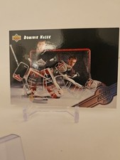 Dominik Hasek 1992-93 Upper Deck #AR6 Blackhawks H.O.F  GRADE WORTHY. 