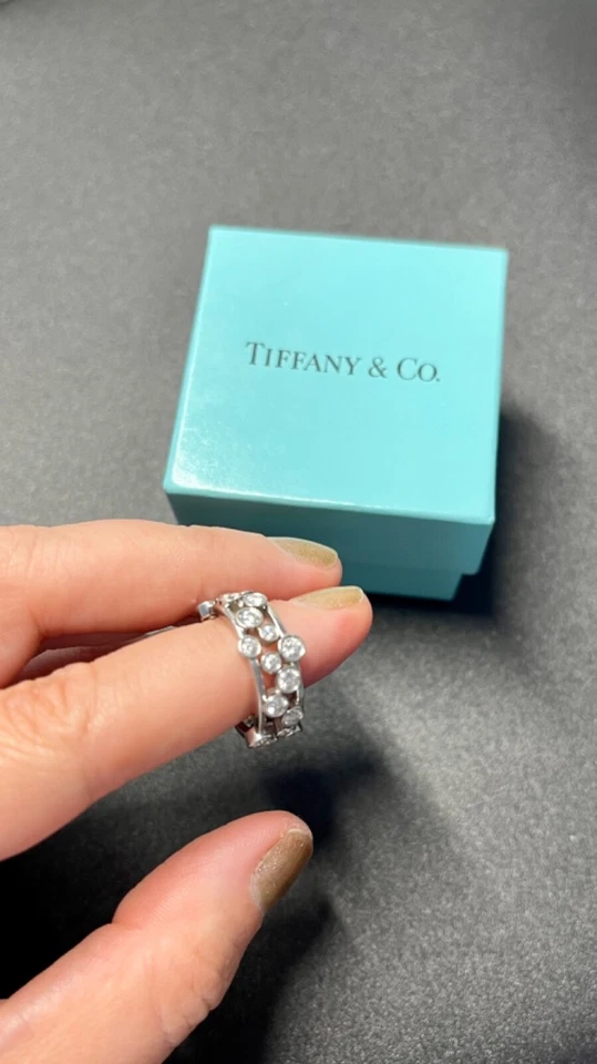 Tiffany & Co. PLATINUM BUBBLES DIAMOND RING 1.52 ct |  Size 5.25 - Image 2 of 4