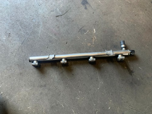 Mercedes-Benz A-Klasse W168 Einspritzleiste A1660700495