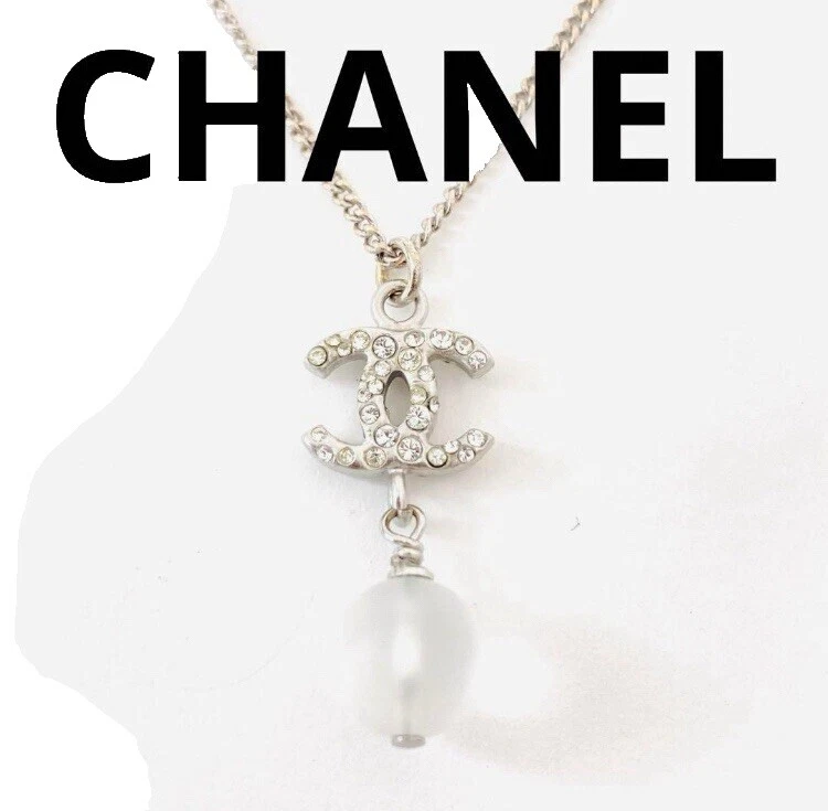 Collares y colgantes de cristal de moda CHANEL