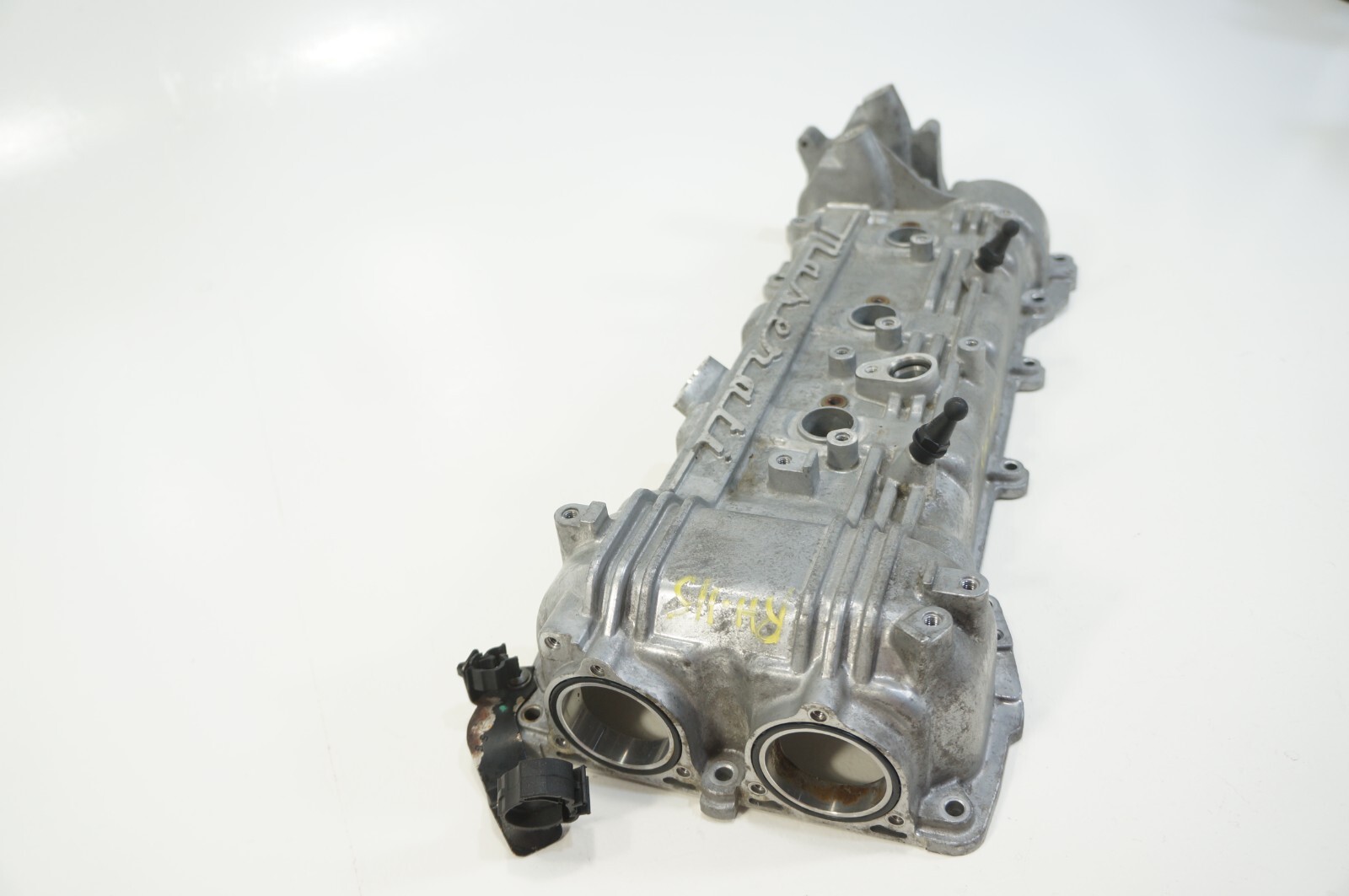 14-2019 maserati ghibli 3.0l v6 right passenger side engine valve cylinder cove