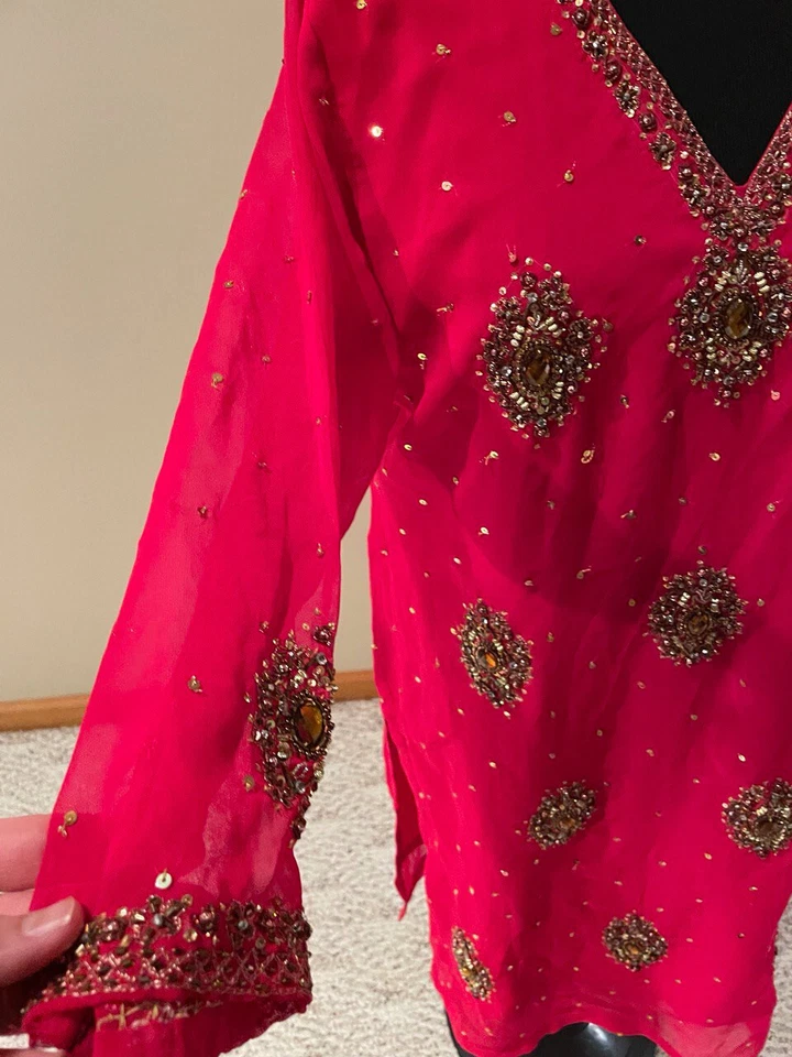 Damas Fiesta Rojo Con Cuentas Doradas Largo Paquistaní Vestido Camisa Talla M Foto 3 de 4