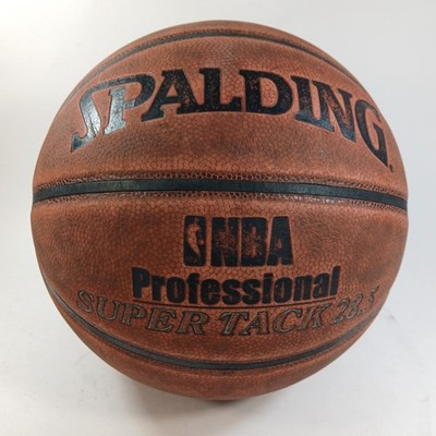 Spalding NBA Professional Super Tack 28.5