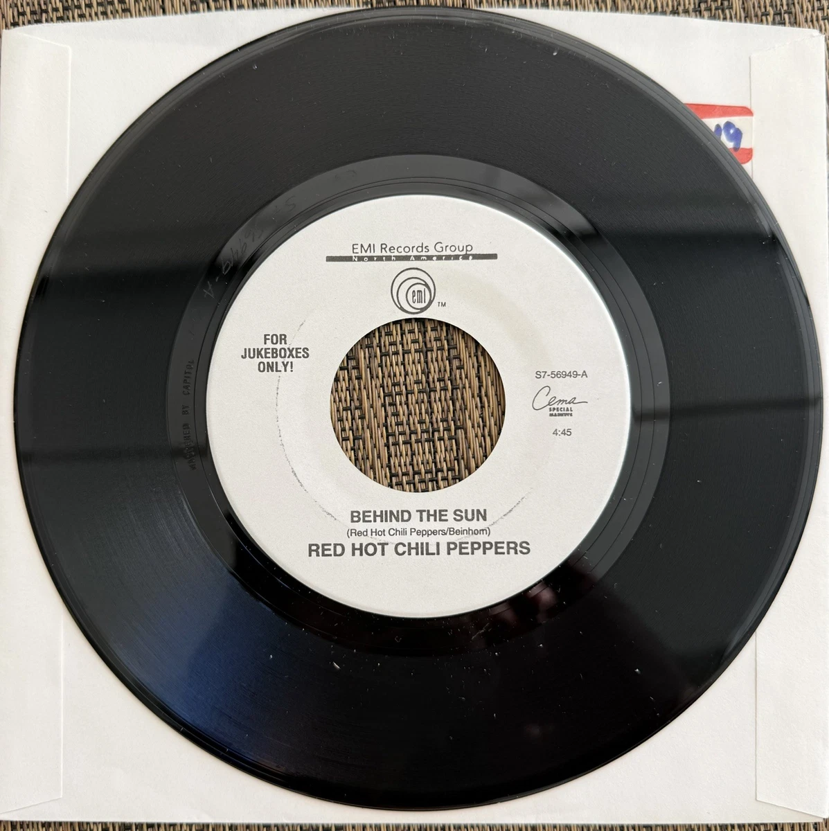 Red Hot Chili Peppers 7