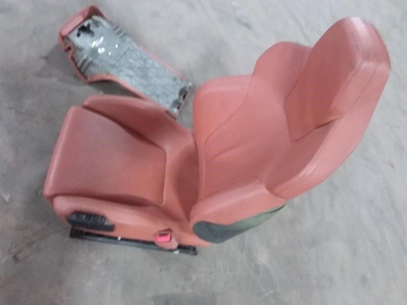 Aston Martin DB9 2006 FRONT+RIGHT Seat