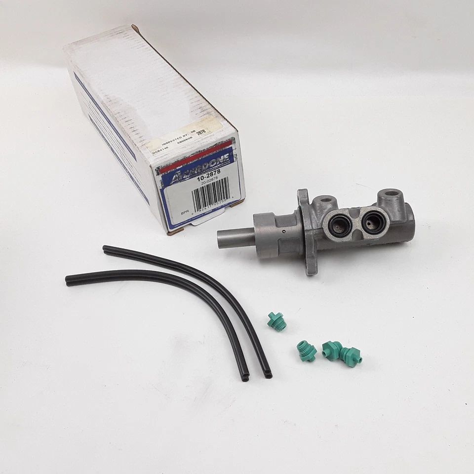 Cilindro maestro de freno para Ford Contour 1997-2000 Mercury Cougar 1999-2000 Foto 3 de 4