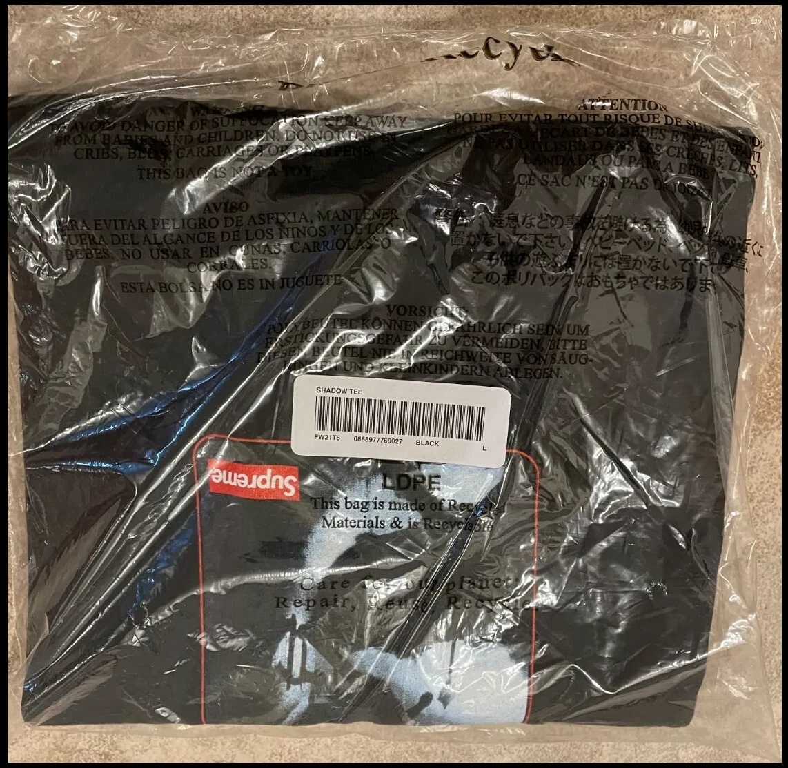 SUPREME   TEE SHIRT OMBRE   NOIR   GRAND (L)   DANS SON SAC !