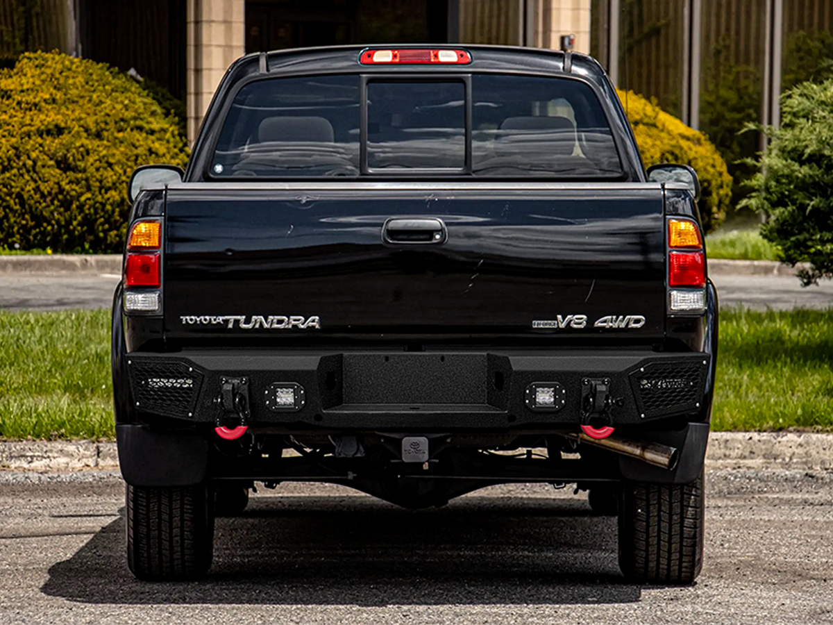 Vijay For 2000-2006 Toyota Tundra New Steel Rear Bumper With LED