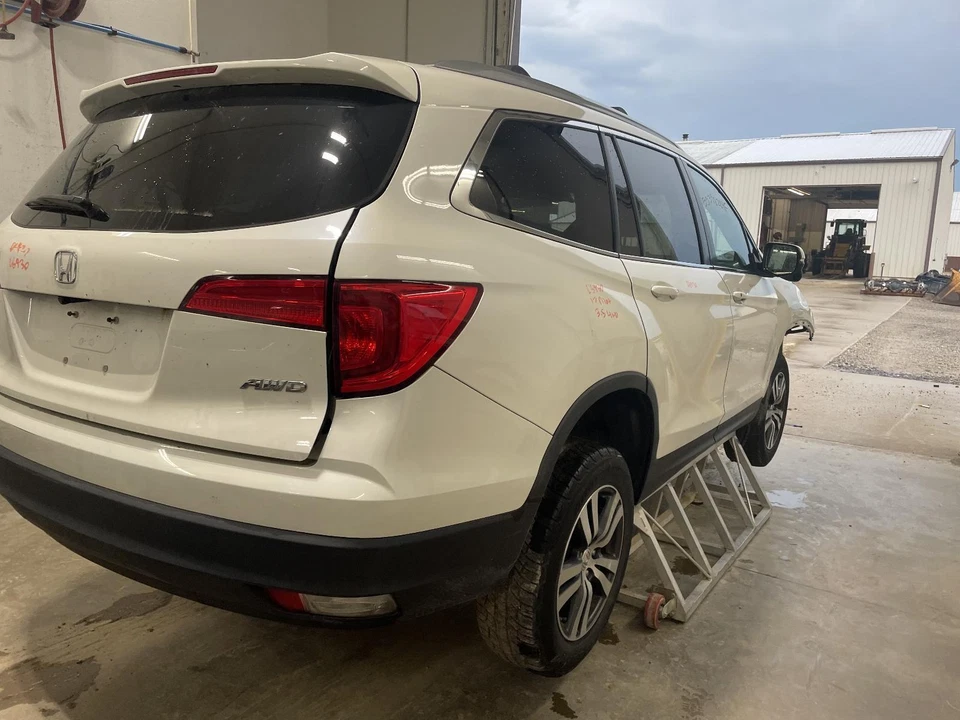 Modulador ABS usado serve: conjunto de modulador Honda Pilot 2017 sem sistema pré-colisão - Imagem 3 de 4