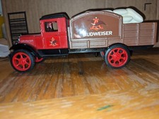 ERTL Budweiser 1931 Hawkeye Stake Truck Bank 1:25 599
