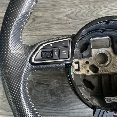 Audi Q3 S Line 2017 Genuine Leather Steering Wheel Multifunction 8u0124a - Picture 2 of 13