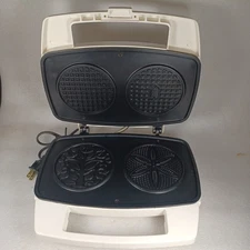 Toastmaster Pizzelle & International Cookie Maker 292 White - Tested /Working