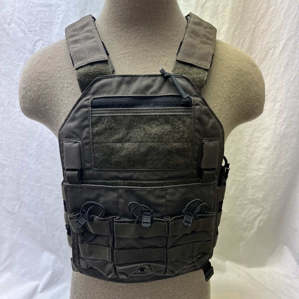 London Bridge LBX-4020 Armatus II Medium Modular Plate Carrier MAS