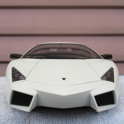 オートアートAUTOartモデルカー1/18ランボルギーニレヴェントン74594 AUTOart 1/18 Lamborghini Reventon 74594 Diecast White Model
