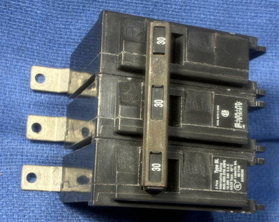 NOS UNUSED SIEMENS ITE B330 3 Pole 30 Amp Type BL Circuit Breaker