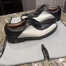 Chaussures de golf Footjoy Classic Icon taille 13. Porté seulement 7 ou 8 fois. 👍🏻