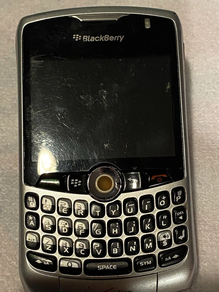 Blackberry Curve 8330 RBU20CW Smartphone Verizon As Is - Image 2 of 4