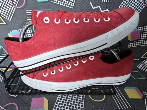 Converse Chuck Taylor All Stars scarpe da ginnastica basse rosse taglia UK 9