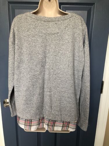 IZOD Women’s Large Gray Long Sleeve 2-Fer Sweatshirt with Plaid Underlay - Imagen 5 de 9