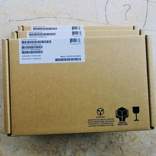 6.4TB INTEL P4618 SSD DC PCIE CARD SSDPECKE064T8 MLC 8.76PBW NVME Genuine - Picture 1 of 4