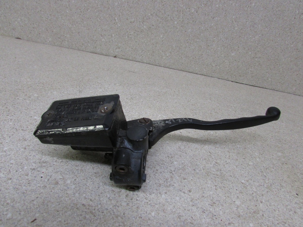85-87 KAWASAKI ZX600A ZX600 NINJA 600 FRONT BRAKE MASTER CYLINDER