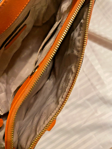 Authen Michael Michael Kors Large Convertable Orange Color - Beautiful Cond - Picture 9 of 13