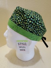 Clovers Mini on Black St. Patrick's Men's Skull/Chemo Surgical Scrub Hat/Cap