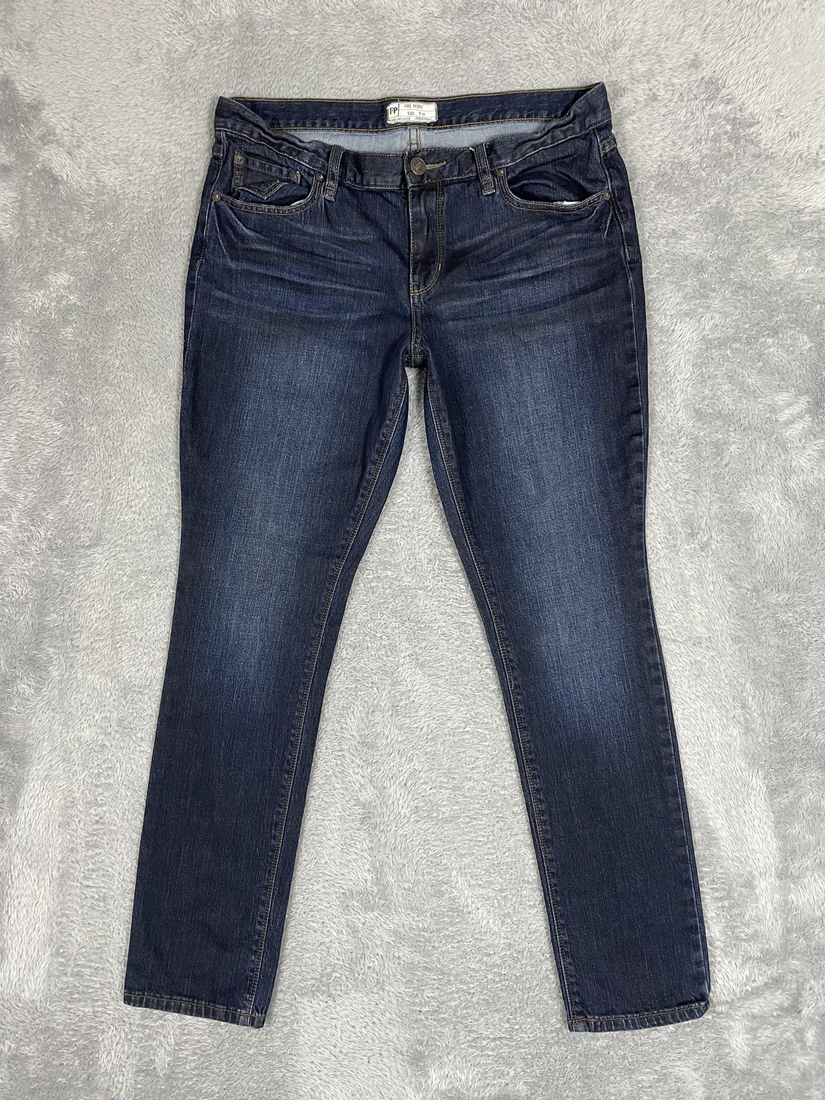 Free People Jeans Womens 31 Blue Dark Wash Skinny Stretch Denim Classic Style