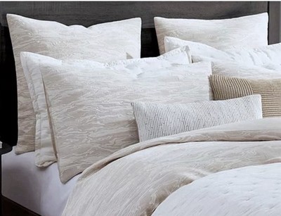 Donna Karan  Tranquility  2 Standard Shams, Linen MSRP $