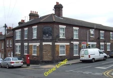 Photo 6x4 The Old bakery Luton/TL0921 At the corner of Tennyson Road and c2012