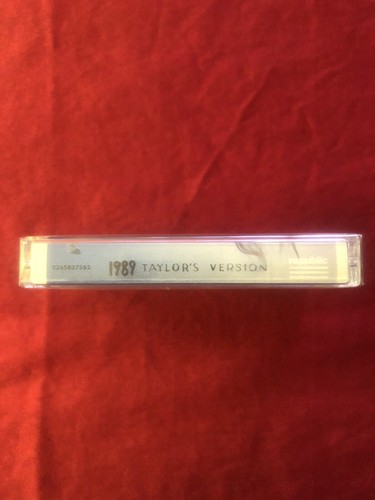 Taylor Swift 1989 Taylor’s Version UK Import Green and Yellow Cassette SEALED - Picture 5 of 6