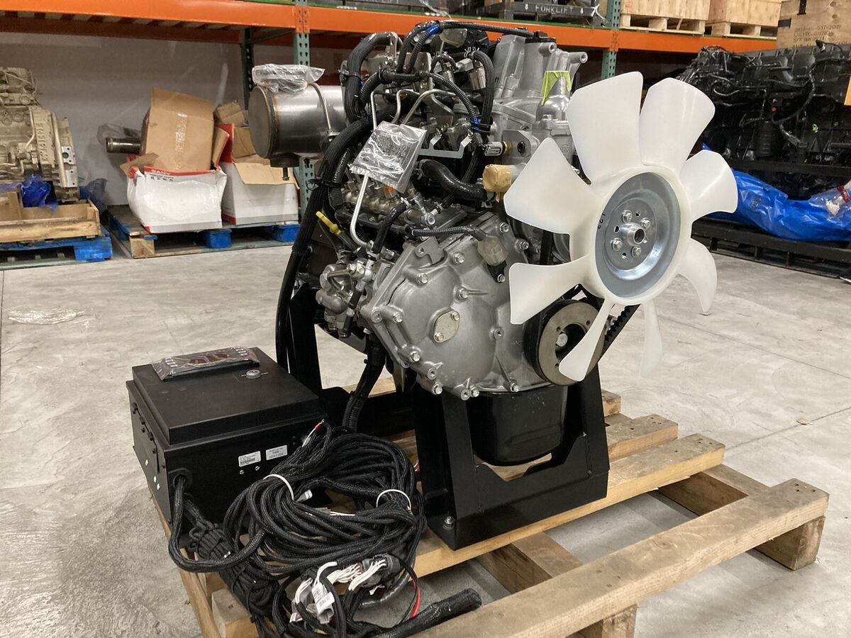 New 2015 Isuzu AP-4LE2X Diesel Engine, ECU, Control Box New 2015 Isuzu AP-4LE2X Diesel Engine, ECU, Control Box