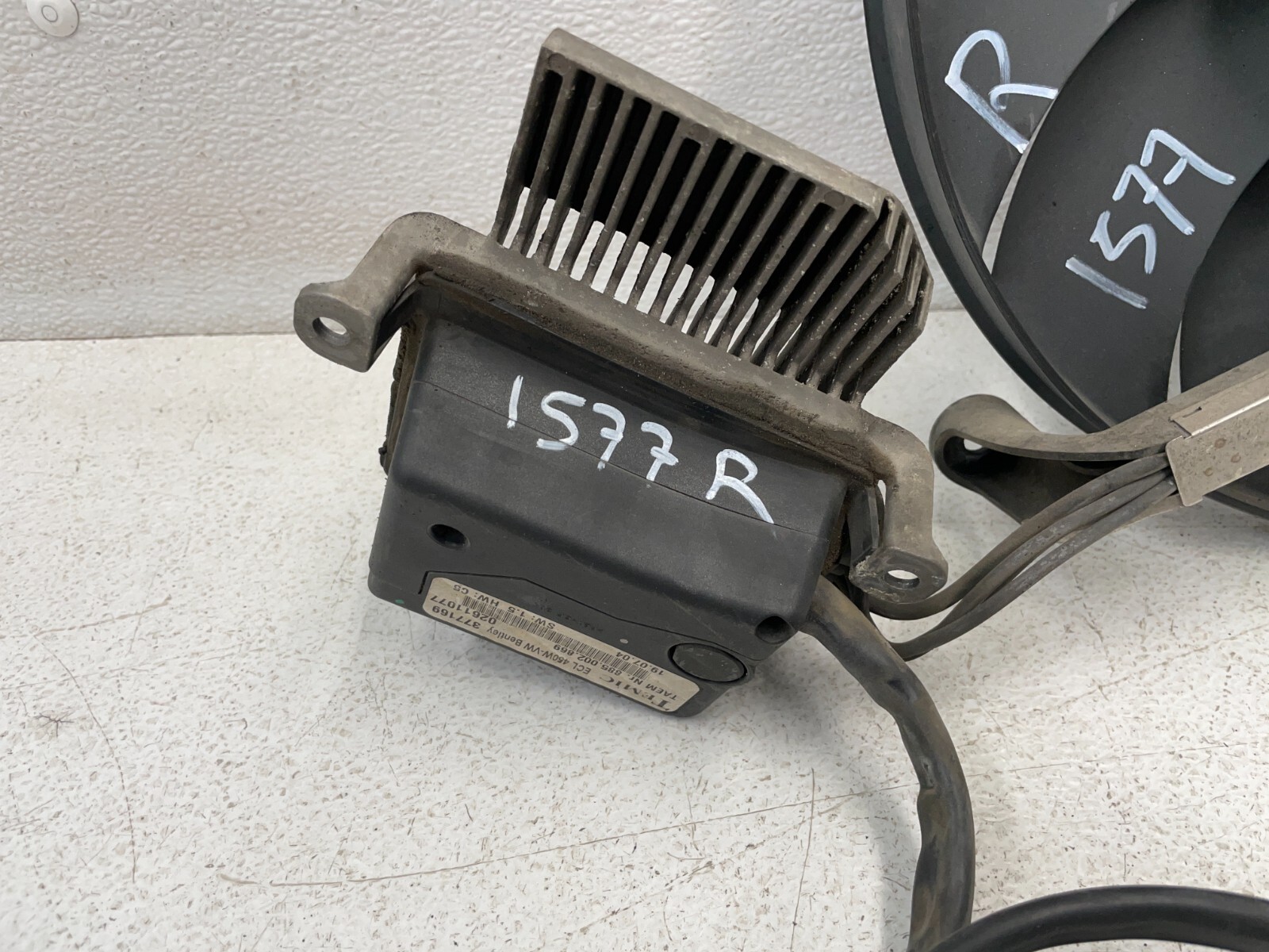 03 04 05 06 07 Bentley Continental GT Radiator Cooling Fan W/Motor 6.0L 1577 OEM
