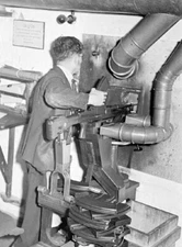 WW2 WWII Photo World War Two / British War Production UK Factories at War
