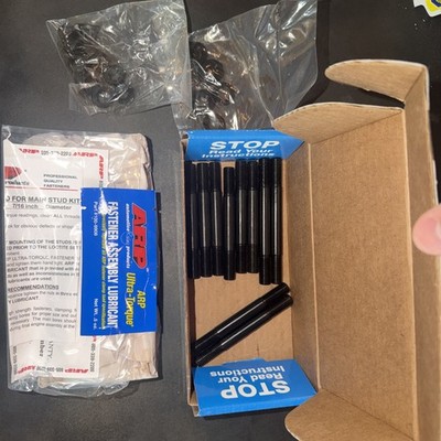 ARP Cylinder Main Stud Kit 94-01 Acura Integra GS LS RS SE 1.8L DOHC B18A1 B18B1