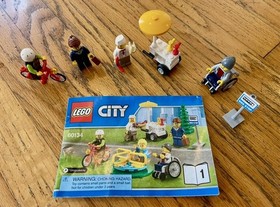 LEGO CITY 60134 Fun in the Park-City People Pack Mini Figures Booklet 1 Minifig
