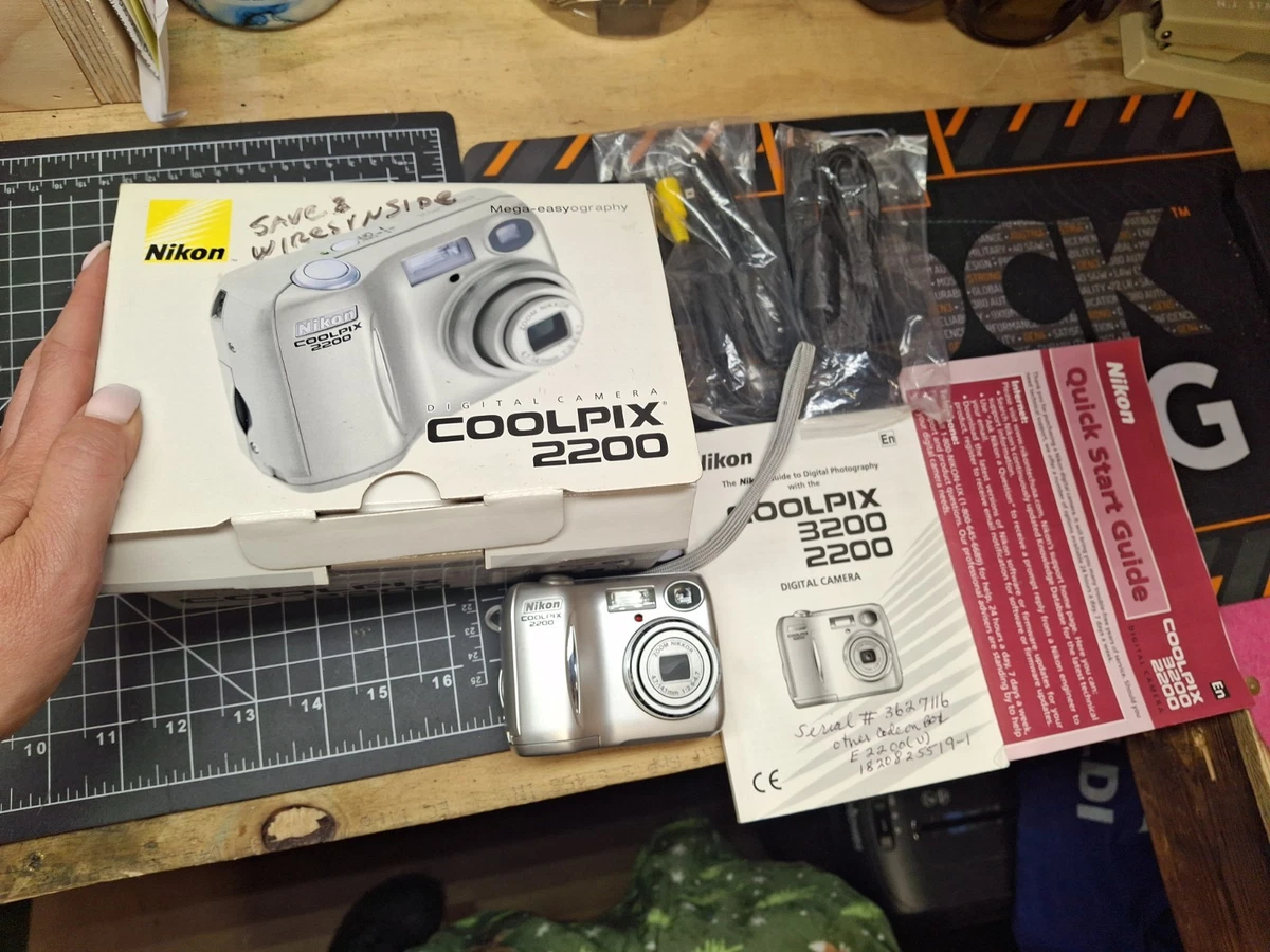 Nikon COOLPIX 2200 本体 コンパクトデジタルカメラ Nikon Coolpix 2200 Digital Cameras for Sale | Shop New & Used